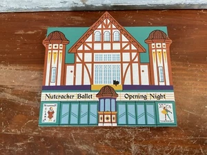 Cat’s Meow Village NUTCRACKER Ballet Opening Night Theater #02-131 - Picture 1 of 5