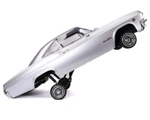 Redcat Racing 1/10th 1965 Chevrolet Impala Hopping Lowrider Silver RER33483 - Picture 1 of 8