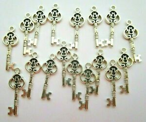 30 Pcs Antique Silver Skeleton Keys Wedding Vintage Style Pendants Metal Charms 