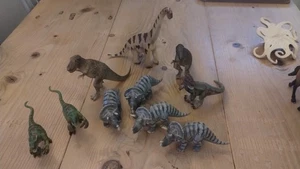 Schleich Dinosaur Large Figure’s Bundle x 9 - Picture 1 of 4
