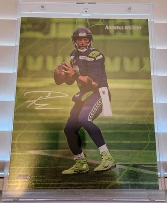 Russell Wilson 2024 Under Wraps Emanate On Plaque Auto 78/99 Seahawks  Foto 1 de 2