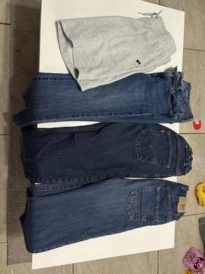 Lote de 4 pantalones cortos deportivos talla 12 para niños jóvenes Foto 1 de 2