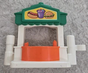 Fisher Price Concession Stand, 6" x 4.5" 2004 DISCOVERY VILLAGE Replacement Part - Picture 1 of 4