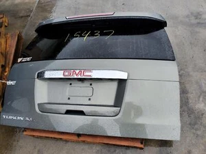2015-2020 GMC Yukon/Yukon XL 1500 Trunk Lid, Privacy Glass & Spoiler Gray Denali - Picture 1 of 7