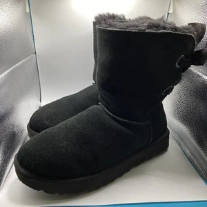 UGG Women's 1098075 Black Suede Bailey Bow Short Fur Suede Boots Sz 7US/5UK/38EU - Picture 1 of 8