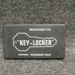 Vintage Magnetic Spare Key Locker Secret Hide Slide Holder Black Plastic 3" - Picture 1 of 4