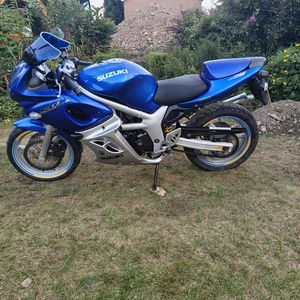 SUZUKI SV650 S FAIRED MOTOR BIKE - Picture 1 of 4