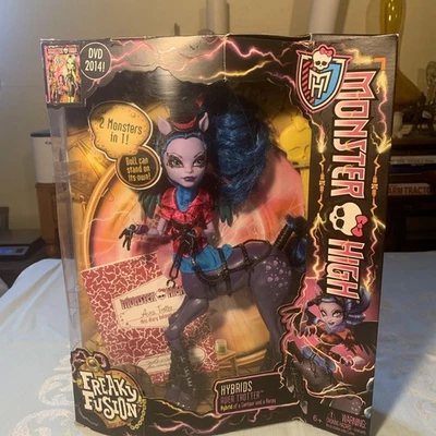 Monster High Freaky Fusion Hybrids AVEA TROTTER,2013 Mint In Box - Image 1 of 4