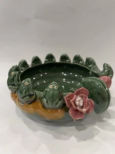 Vintage Green Glazed Majolica Art Pottery Frogs Lilly Flower Bowl Planter Dish - Picture 1 of 18