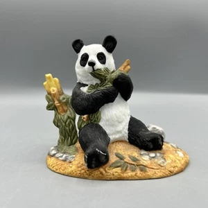 Porcelain Sitting Panda Bear Eating Bamboo 4” Tall. Royal Heritage Collection - Picture 1 of 7