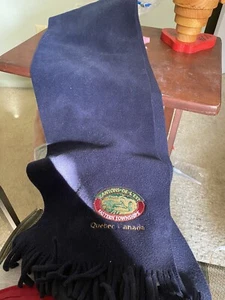 cantons-de-lest Eastern townships Quebec Canada it’s scarf - Picture 1 of 1