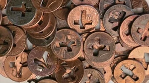 Peniques Lincoln perforados cruzados/¡3 centavos aleatorios por un gran precio! - Imagen 1 de 2