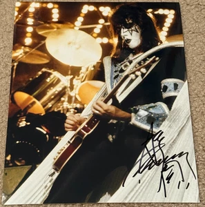 ACE FREHLEY SIGNED 8X10 DYNASTY PHOTO KISS PETER CRISS - Picture 1 of 1