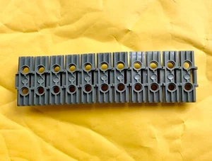 LEGO 2006 GRAY 88323 TECHNIC 11 CHAIN LINKS TREAD 2 PIN HOLES TANK TRACTOR - Picture 1 of 4