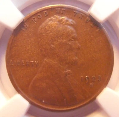 1923 S Lincoln Cent, NGC Certified F 15   (23SN42) - Image 1 of 4
