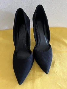 Charlotte Russe Black Faux Suede Stiletto Heels Size 6 EUC - Picture 1 of 6