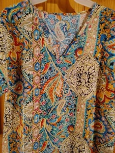 Schöne mehrfarbige Paisley Kurzarm Bluse für Damen Größe M - Bild 1 von 4
