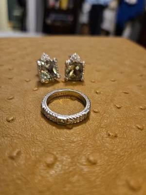 Pendientes y anillo Judith Ripka colección Sterling Dominque peridoto circonita cúbica 8  Foto 1 de 4