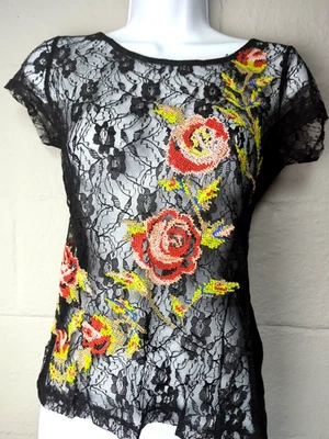 Top de encaje negro transparente Candies floral punta de aguja oscuro romance caprichoso talla S Foto 1 de 4