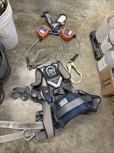 3M DBI-SALA ExoFit NEX Sicherheitsgurt mit doppelter selbsteinziehender Rettungsleine Größe L - Bild 1 von 9