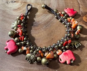 Handgefertigtes Boho Armband Koralle Perlen Elefant Charms Messing Perlen Schmuck 7 Zoll - Bild 1 von 4