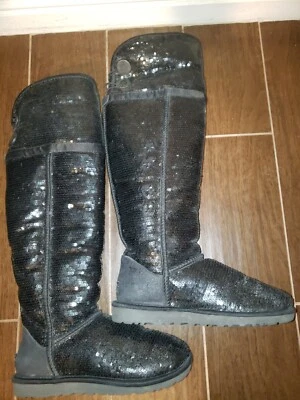 Botas negras Ugg Australia sobre la rodilla lentejuelas talla 6 Foto 1 de 4