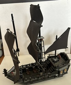 LEGO Pirates of the Caribbean: The Black Pearl (4184) Mostly Complete No Minifig