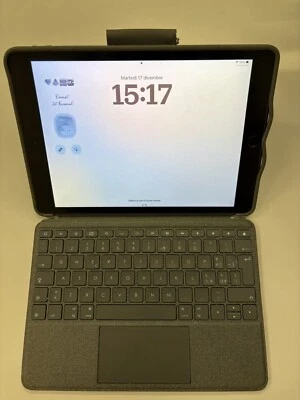 iPad Tastiera Logitech Combo Touch - Immagine 1 di 4