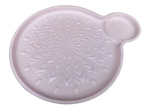 VTG 1950’s JEANNETTE FEATHER SHELL PINK MILK GLASS SNACK TRAY - Picture 1 of 2