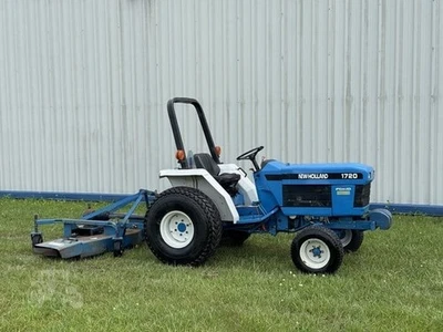 1998 New Holland 1720 2wd Tractor with Finish Mower - Image 1 of 4