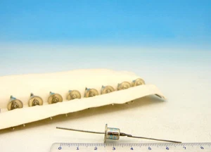 10 x  KD1104 / КД1104 Military Silicon Rectifier HiFi Audio Diode 400V 300mA Si - Picture 1 of 1