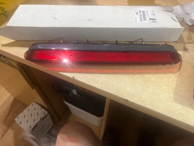 Zusatzbremsleuchte für Peugeot 5008 16-19 3008 16-20 9811951080 - Bild 1 von 2