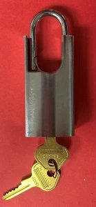 Master Lock 7035 Shrouded Padlock Keyed Alike (NIB) - Picture 1 of 4