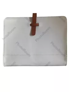 Mark & Graham Leather Commute Wallet/Clutch Never Used, Pristine White, In Box - Picture 1 of 4