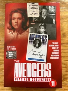 THE AVENGERS PLATINUM COLLECTION 11 BOX BASE SET & VERNON DOBTCHEFF AUTOGRAPH - Bild 1 von 1