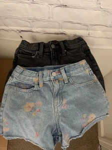 Old Navy (2Pack) Denim Shorts High Rise Solid Black & Light Blue Flowers Girls 7 - Picture 1 of 16