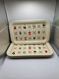 Fünf Vintage Metall Landhaus Themen TV Tabletts Mid Century Modern Set Servieren. 14”x9” - Bild 1 von 4