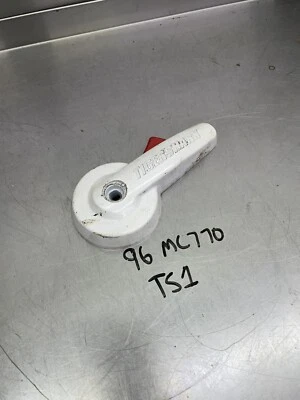 Conjunto de manija inversa Tigershark OEM PWC 1996 1997 96 97 Monte Carlo 770 640 Foto 1 de 3