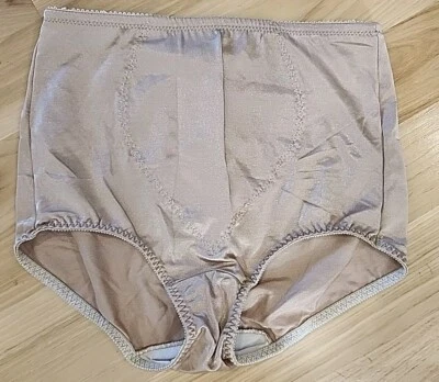 Bali Tummy Solution Brief Style 8710 Nude Size Large Nwot Vintage - Image 1 of 4