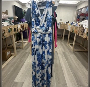 Women’s Sundress - Picture 1 of 3
