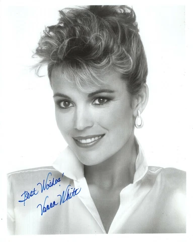 VANNA WHITE HAND SIGNED 8x10 PHOTO+COA     LOVELY YOUNG POSE    WHEEL OF FORTUNE Cover