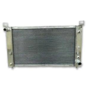 28" Alu Radiator For Chevy GMC Silverado Sierra Suburban Tahoe Yukon 4.3 4.8 5.3 - Bild 1 von 6