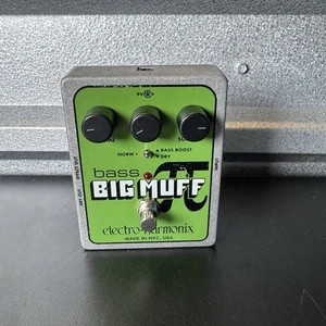 Usado Electro-Harmonix EHX Bass Big Muff Pi Distorsión Fuzz Pedal - Imagen 1 de 5