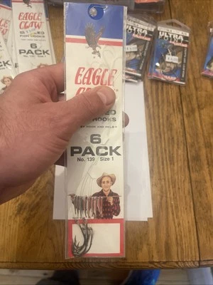 Snelled Eagle Claw 139-1 Bronze Bait Holder BaitHolder Fishing Hooks, Size 1 New - Image 1 of 4