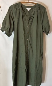 Vestido Time& True Mid Manga Corta Con Botones Verde Oliva Cuello en V S/CH (4-6)  - Imagen 1 de 10