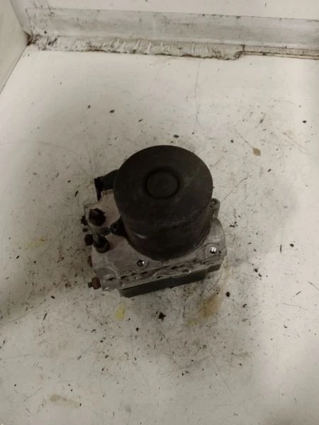 Conjunto de actuador y bomba de pieza de freno antibloqueo tracción delantera para SIENNA 710403 12-14 Foto 1 de 2