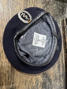 Original Bundeswehr Barett + org. Barettabzeichen Arzt Sanitäter Größe 60 NEU - Bild 1 von 2