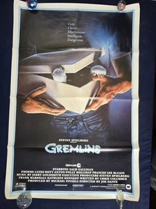 Vintage ~ Gremlins ~ Locandina film 27x41 originale un foglio 1984 usata in ottime condizioni  - Foto 1 di 9