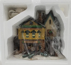 Dept 56 ~ Grapes Inn ~ Charles Dickens Heritage 5th Edition 1996 ~ Neu in OVP - Bild 1 von 7
