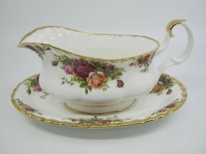 Royal Albert Old Country Roses Gravy Boat With Underplate Pink Flowers England - Picture 1 of 8